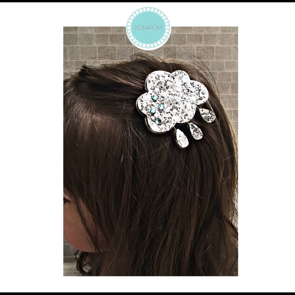 Must bundle!! Cloud embellishment bow.